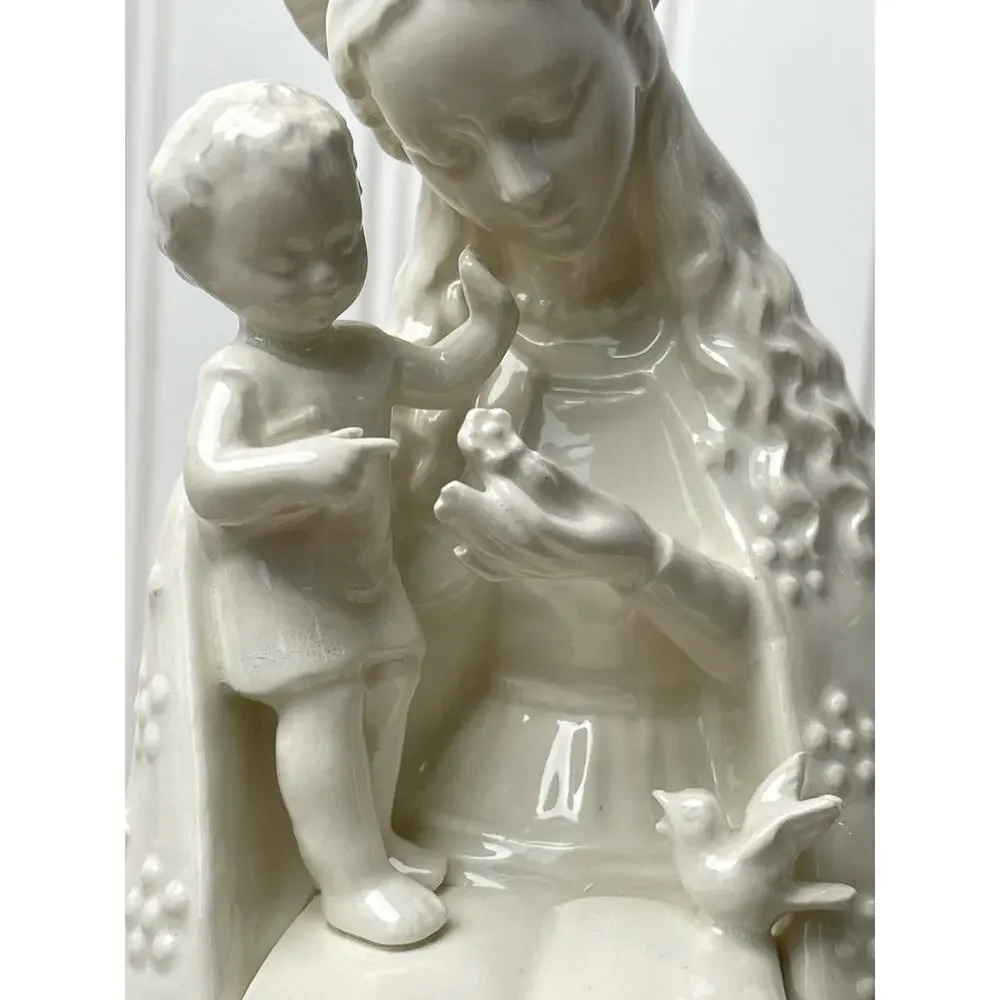 Figurine 10/1 Virgin Mary Child Goebel Hummel Flower Madonna Bird Used 9in Ivory